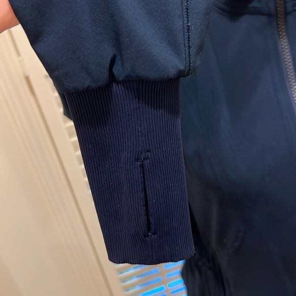Lululemon Jacket - Picture 3 of 7